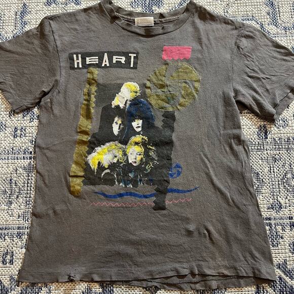 VTG 80's Heart Bad Animals Tour Band Graphic T Shirt Double Sided Faded SZ S - Picture 1 of 7